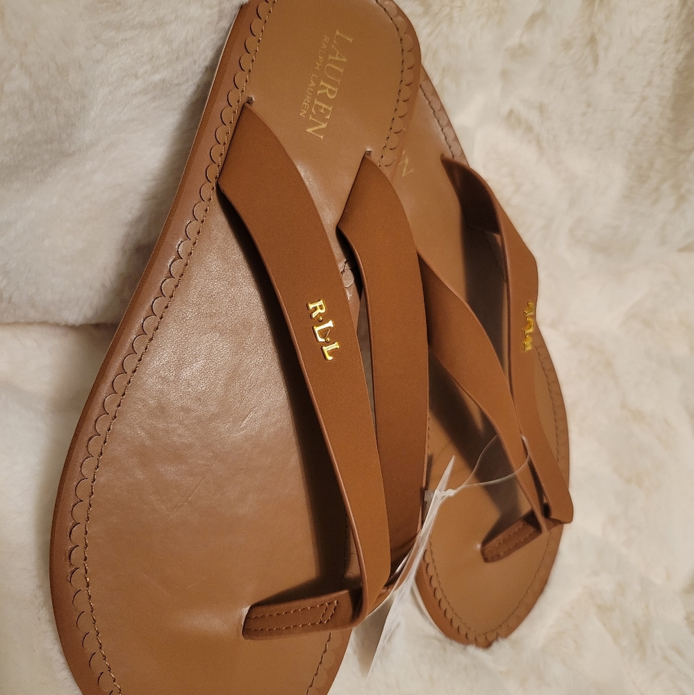Tan Lauren Ralph Lauren sz 10 flip flops
